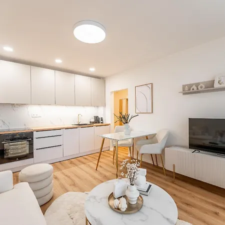 דירה Modern Near Aupark With Ac - Centre